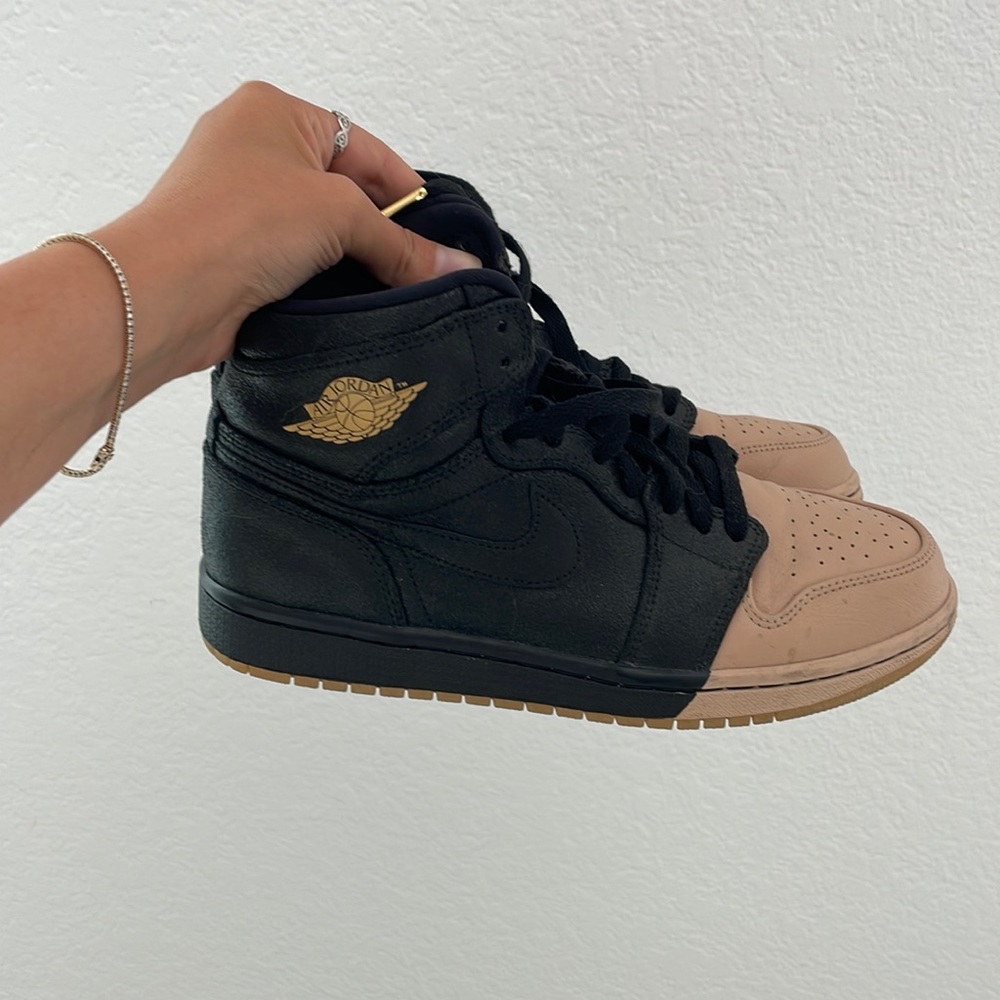 2018 Air Jordan 1 Retro High Top Premium 'Dipped Toe' Sneakers Size 8.5 / 40